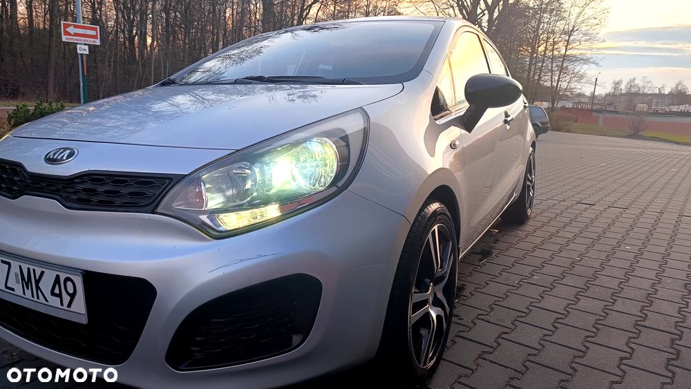 Kia Rio 1.1 crdi L - 13