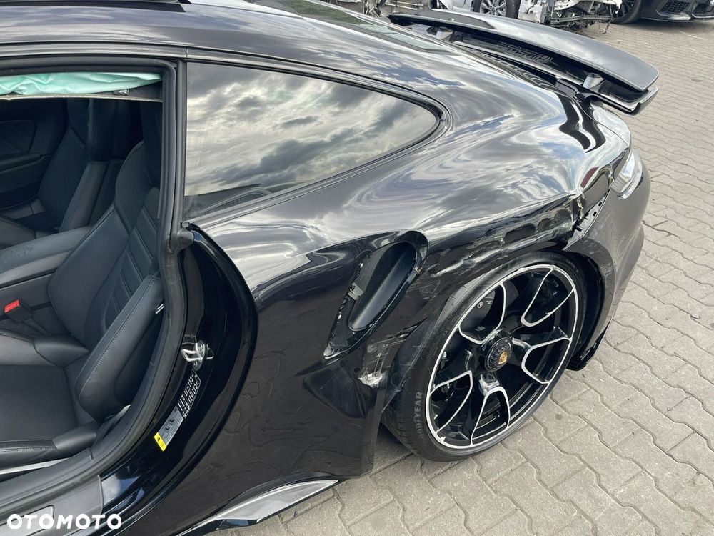 Porsche 911 911Turbo S - 7