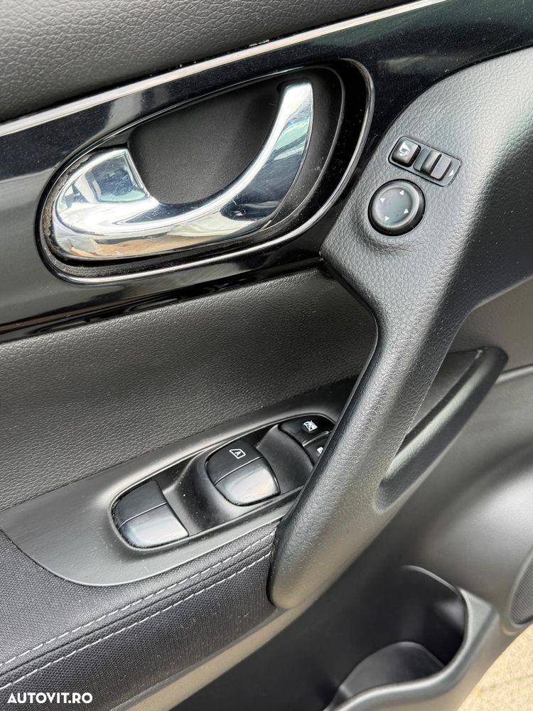 Nissan Qashqai 1.5 DCI N-Connecta - 16