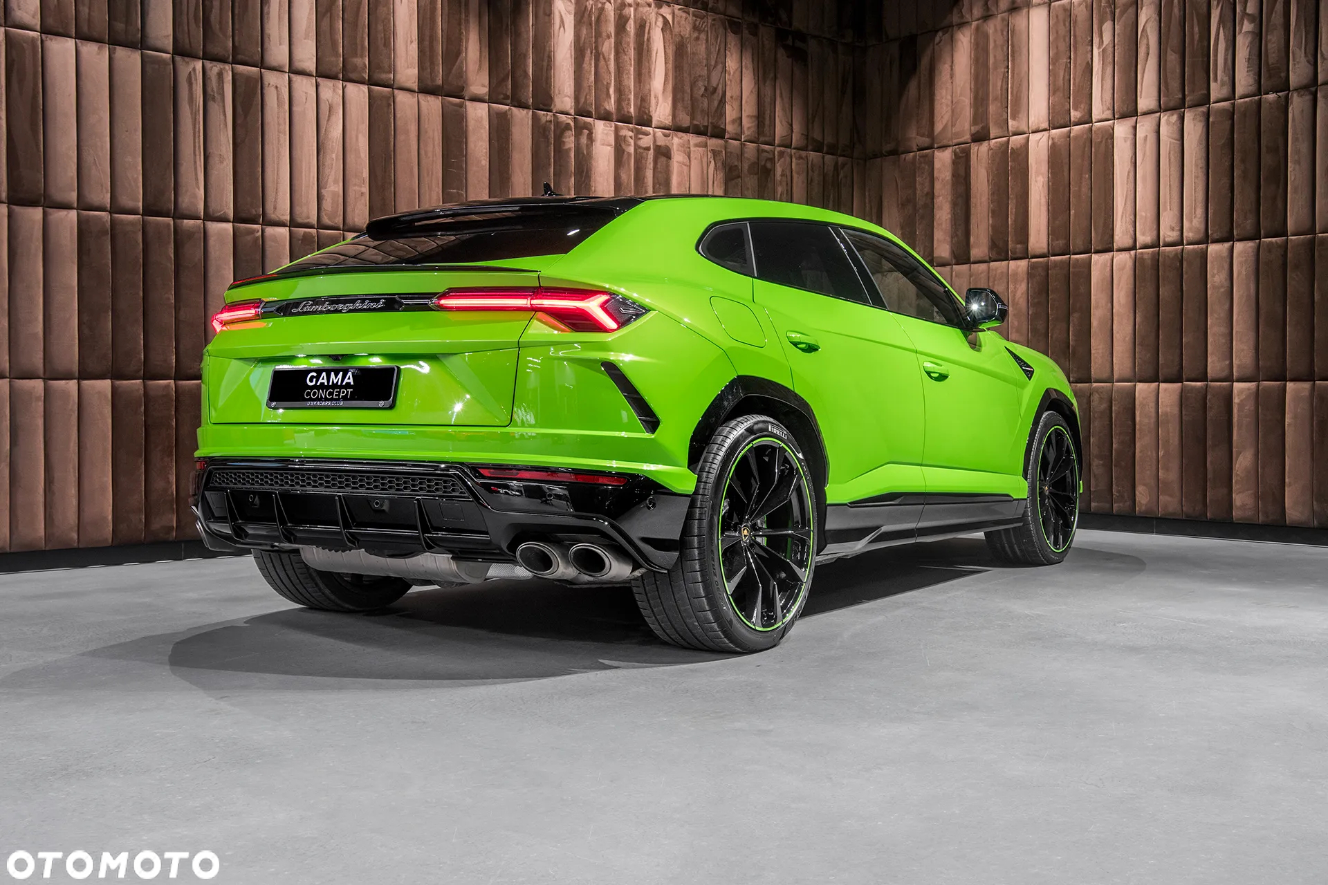 Lamborghini Urus - 3