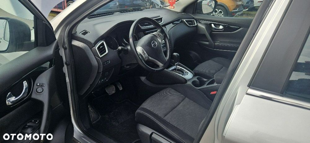 Nissan Qashqai - 11