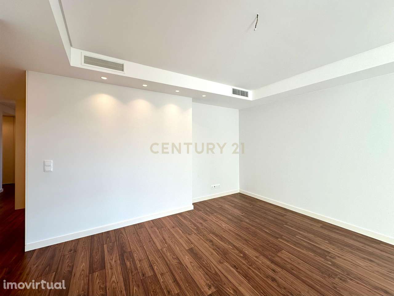 Apartamento T3 Novo – Quinta de Santa Teresa (Vista Arriba Fóssil) - Grande imagem: 5/39