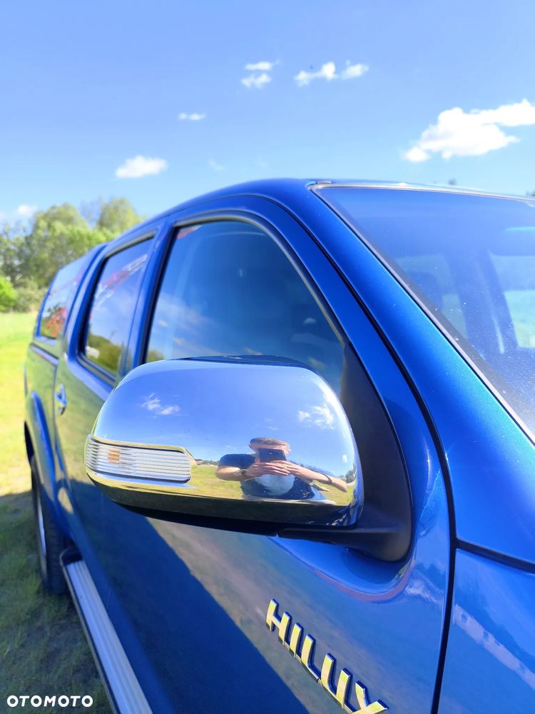 Toyota Hilux 3.0 D-4D Invincible - 10