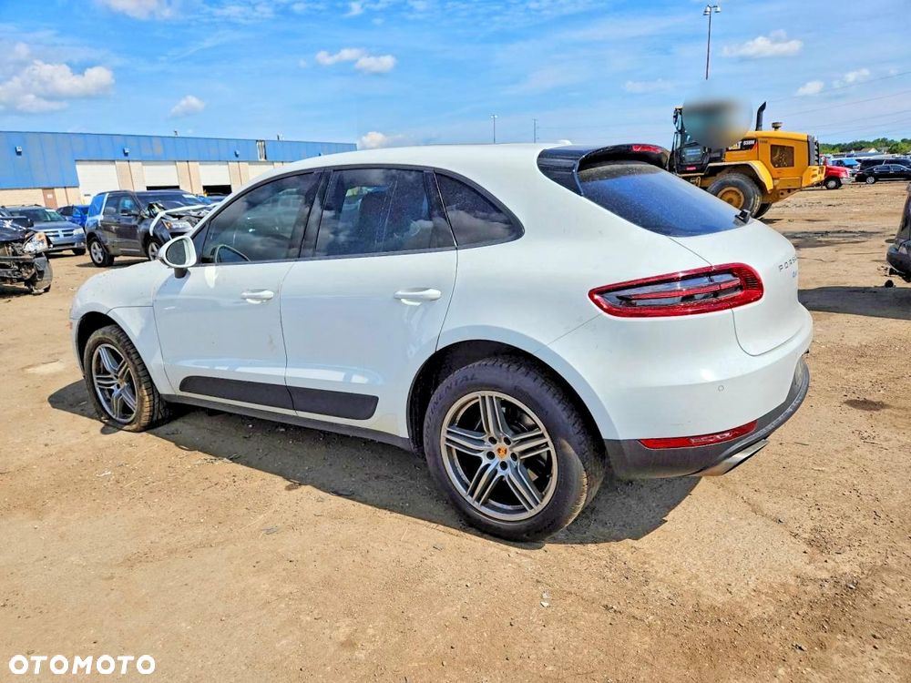 Porsche Macan Standard - 2