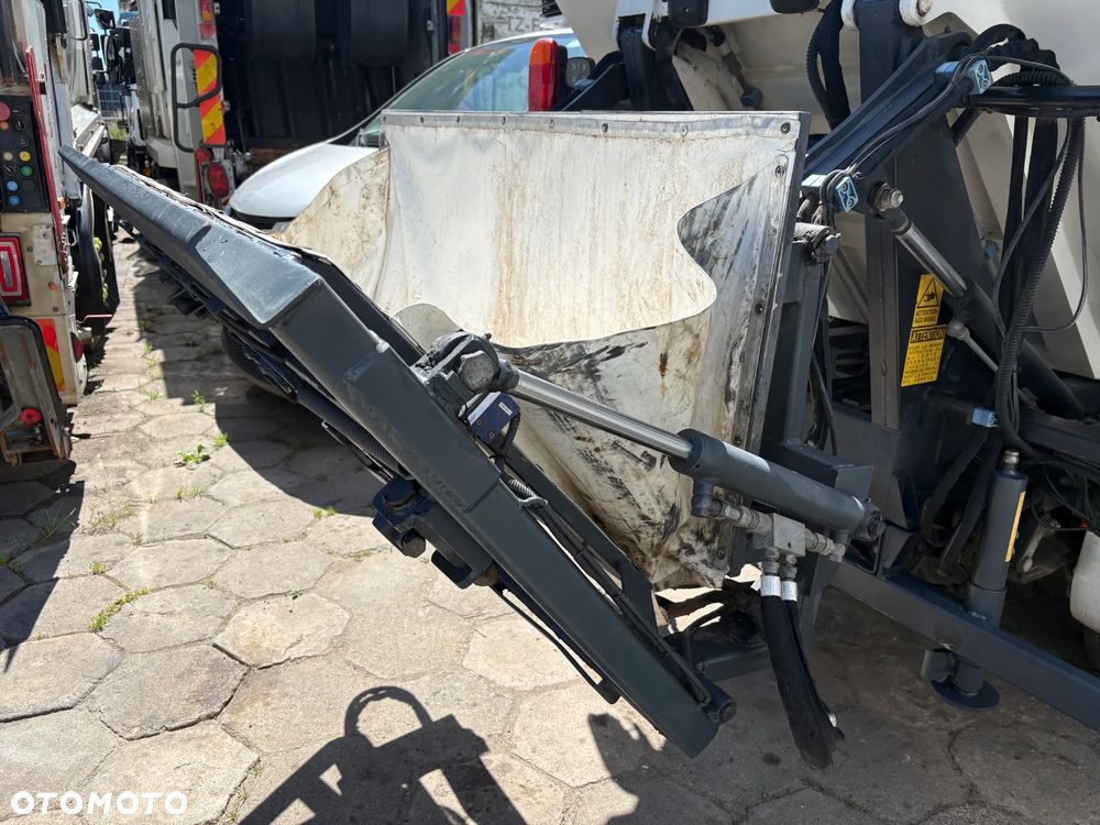 Nissan NT400 Śmieciarka Euro 6 + 5m3 + 3.5t + kat. B - 8