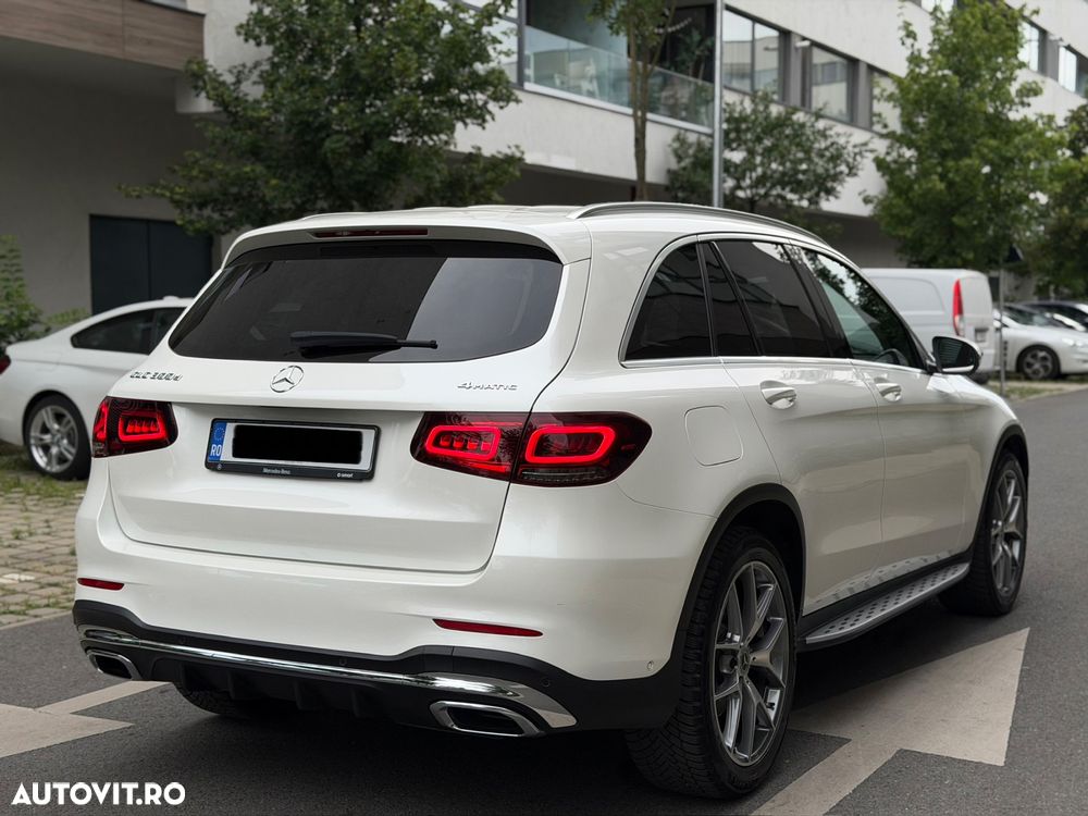 Mercedes-Benz GLC 300 d 4MATIC 9G-TRONIC AMG Line Plus - 4