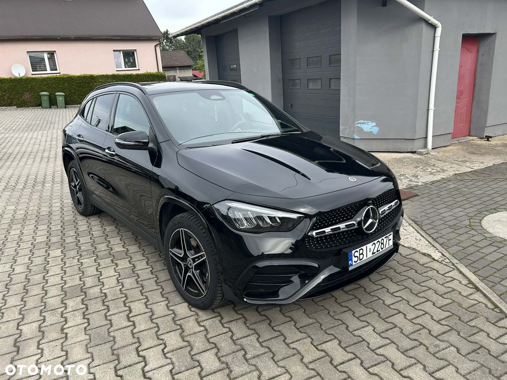 Mercedes-Benz GLA - 1