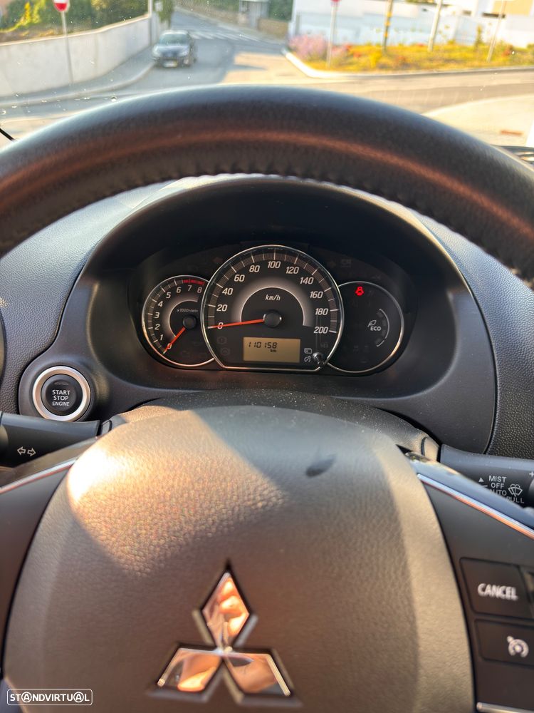 Mitsubishi Space Star 1.2 Intense CVT — fotografia 11
