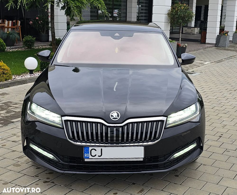Skoda Superb 2.0 TDI DSG Sportline - 1