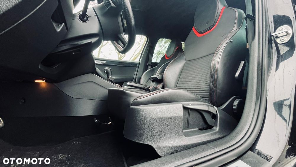 Skoda Octavia 2.0 TDI DSG RS - 16