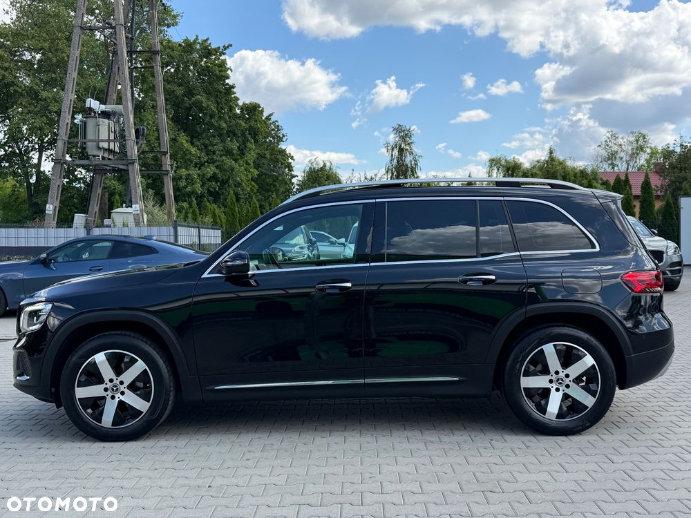 Mercedes-Benz GLB - 10