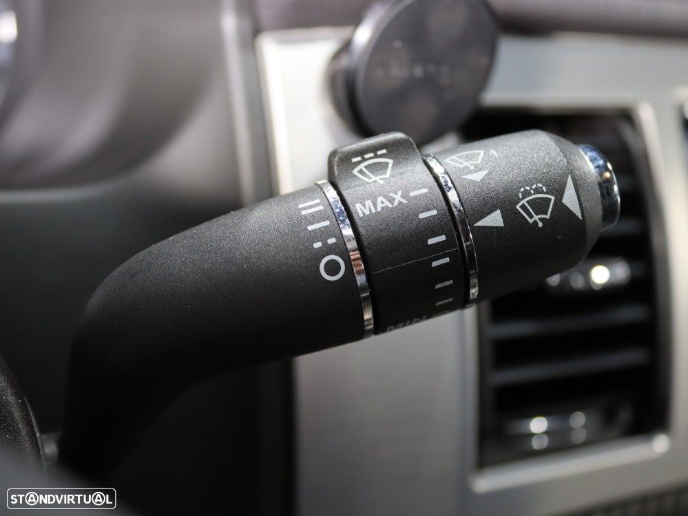 Jaguar XF 2.2 D Premium Luxury - 28