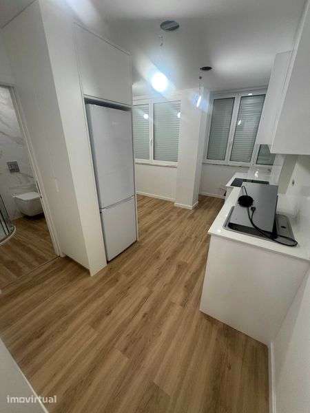 Vende se T2 Almada - Grande imagem: 4/9