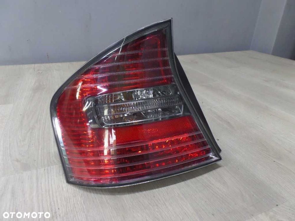 SUBARU LEGACY IV BL SEDAN 03-09 LAMPA TYL LEWA - 2