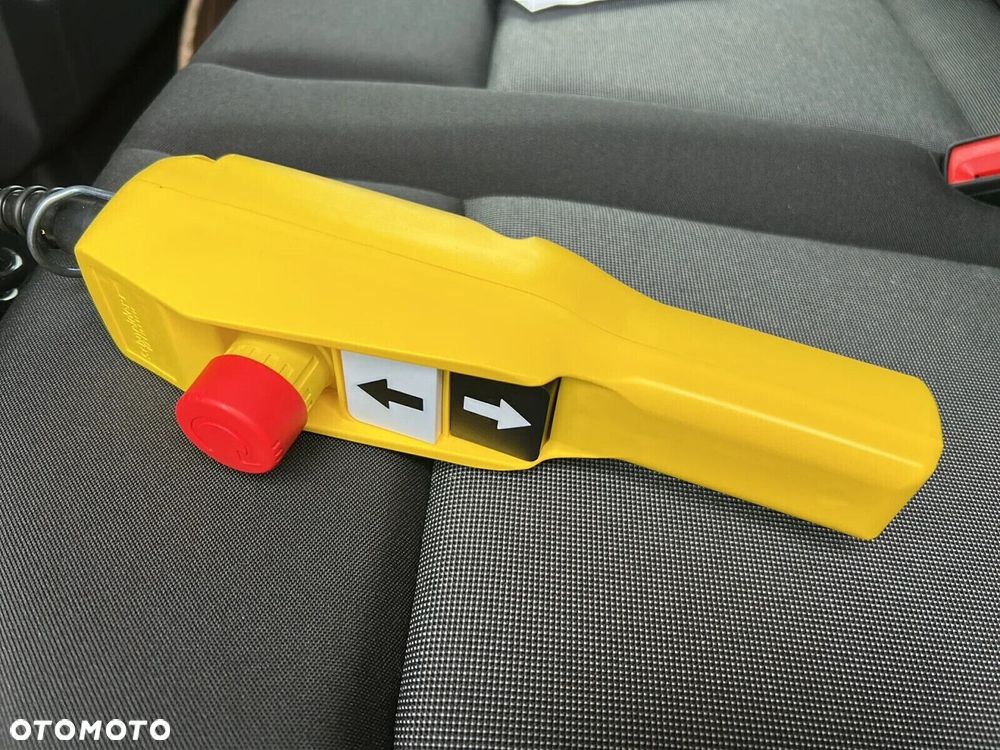 Volkswagen Crafter 35 WYWROTKA AUTOMAT/7os./Podw. Kabina L4, 2.0BiTDI 163 KM ,r.o. 4490 mm - 18