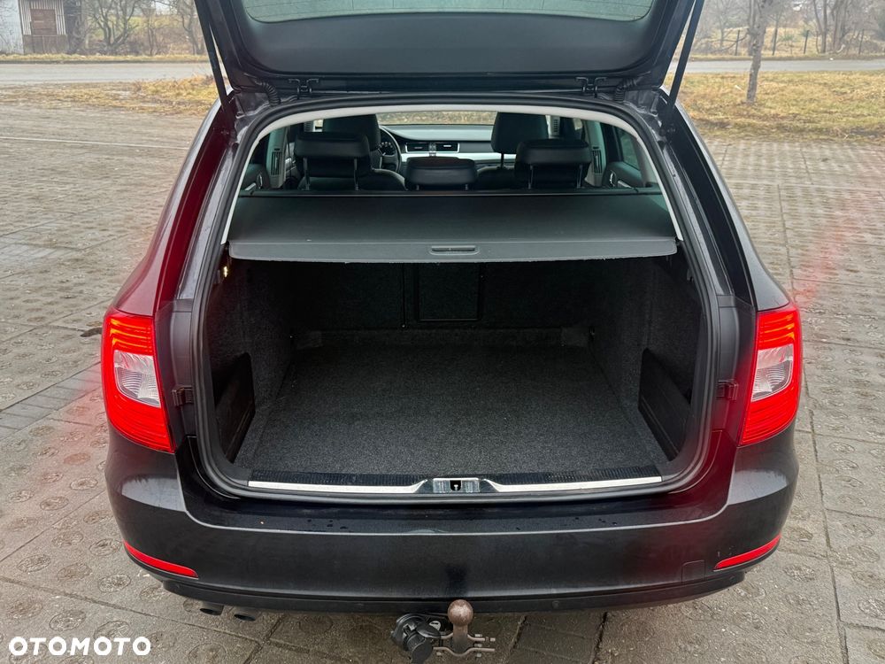 Skoda Superb 1.6 TDI GreenLine - 6
