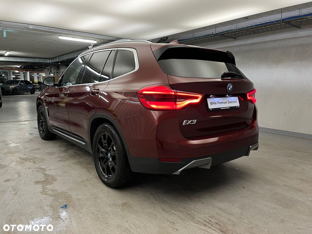 BMW iX3 80kWh Impressive - 13