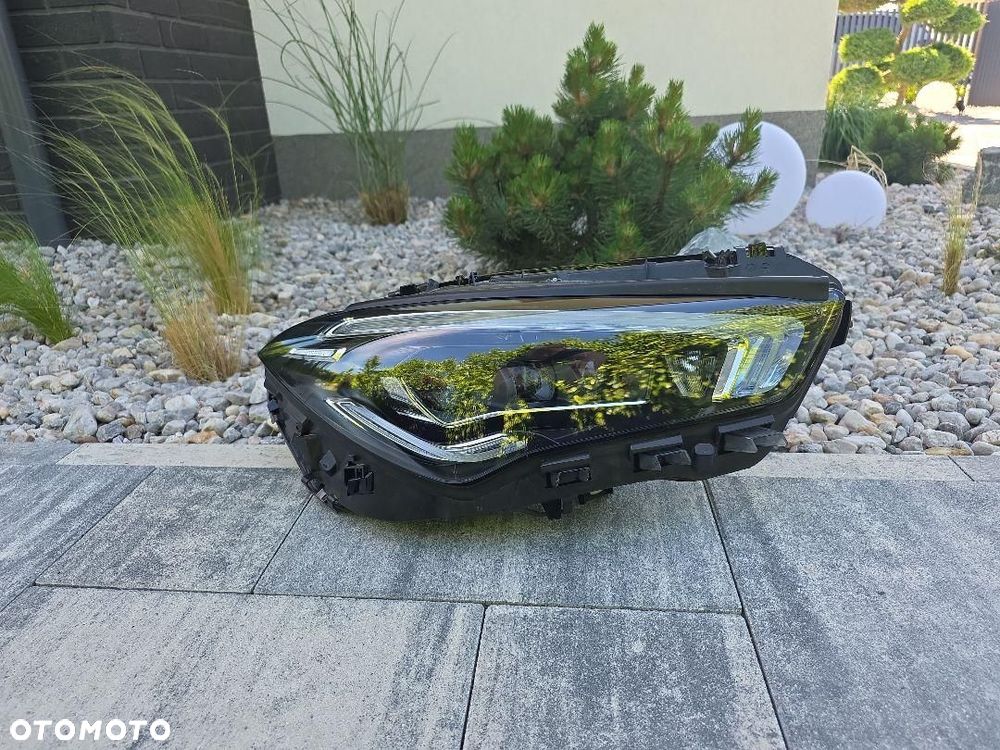 MERCEDES CLA 118 Lampa prawa przód Full Led Multibeam A1189067001 - 1