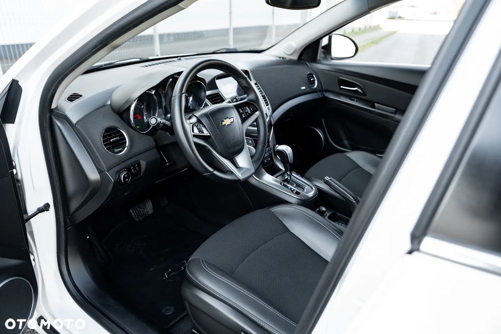 Chevrolet Cruze 1.8 LT+ - 16