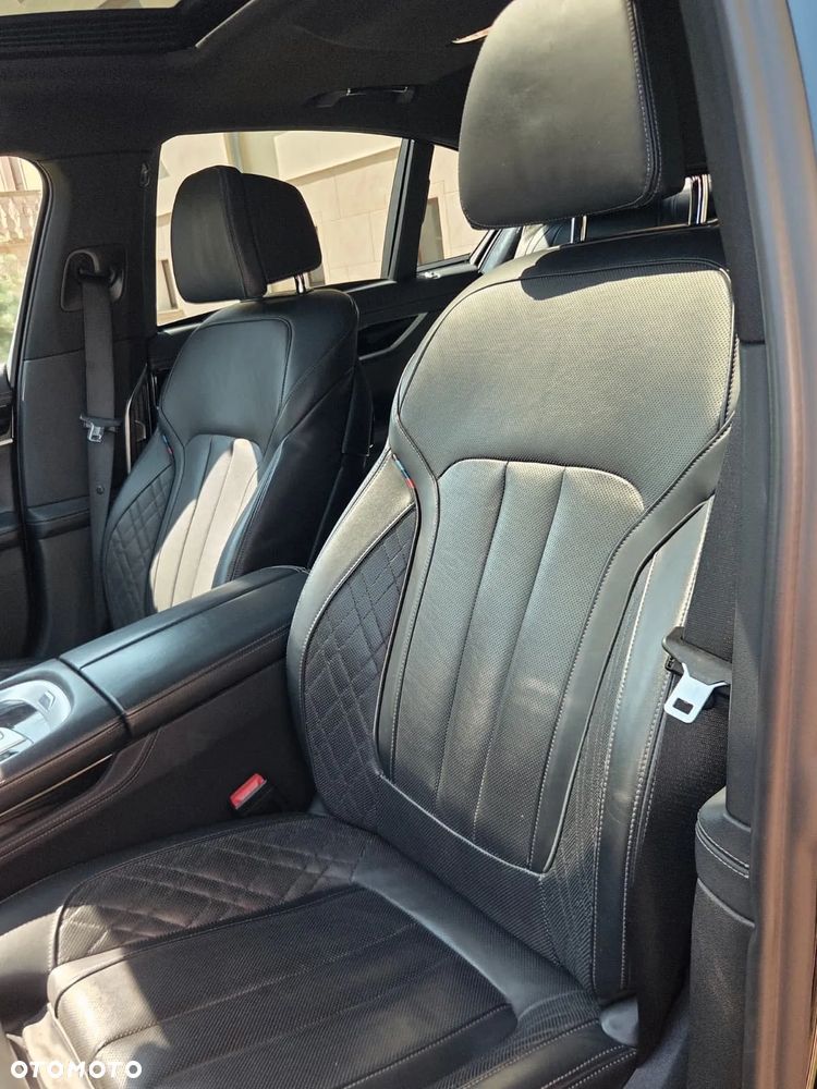 BMW Seria 7 745e - 7