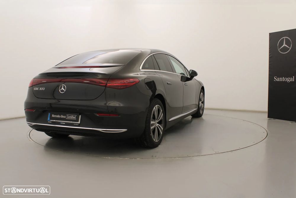 Mercedes-Benz EQE 300 - 9