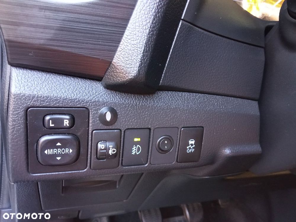 Toyota Auris 1.33 VVT-i Comfort - 16