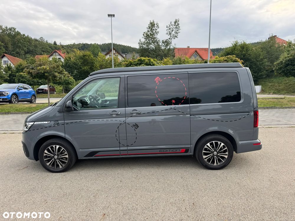 Volkswagen Caravelle - 11