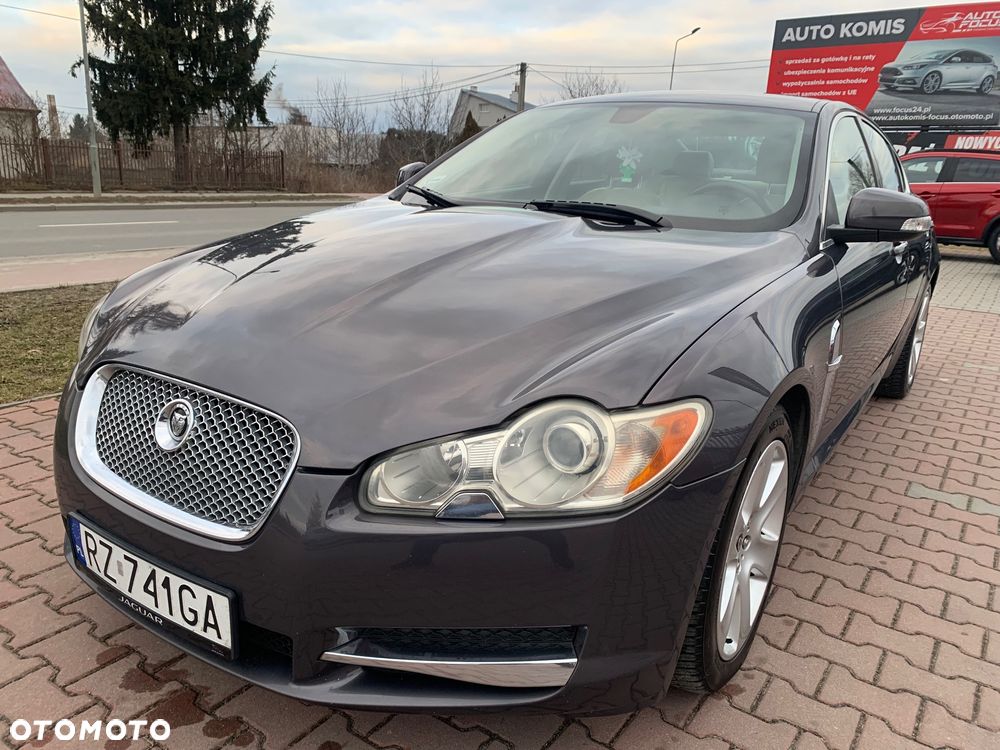 Jaguar XF 2.7 V6 Premium Luxury - 14