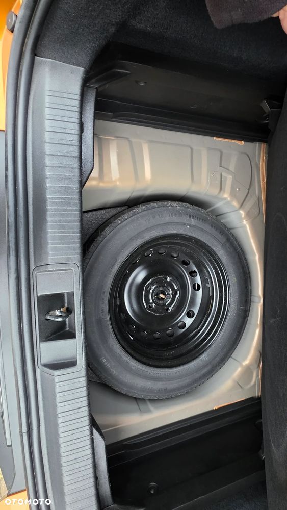 Renault Captur TCe 100 INTENS - 11