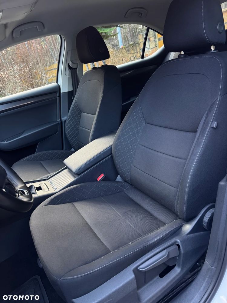 Skoda Superb 2.0 TDI SCR Ambition - 13