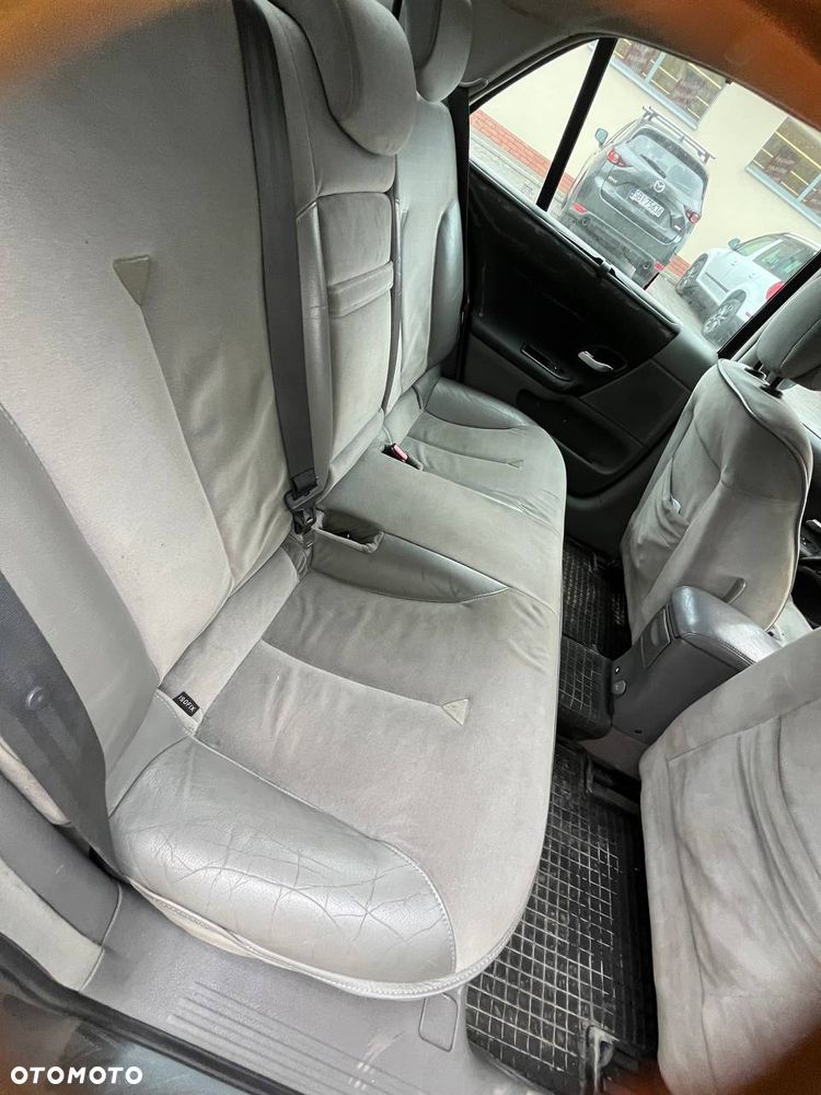 Renault Laguna 1.6 Concorde - 4