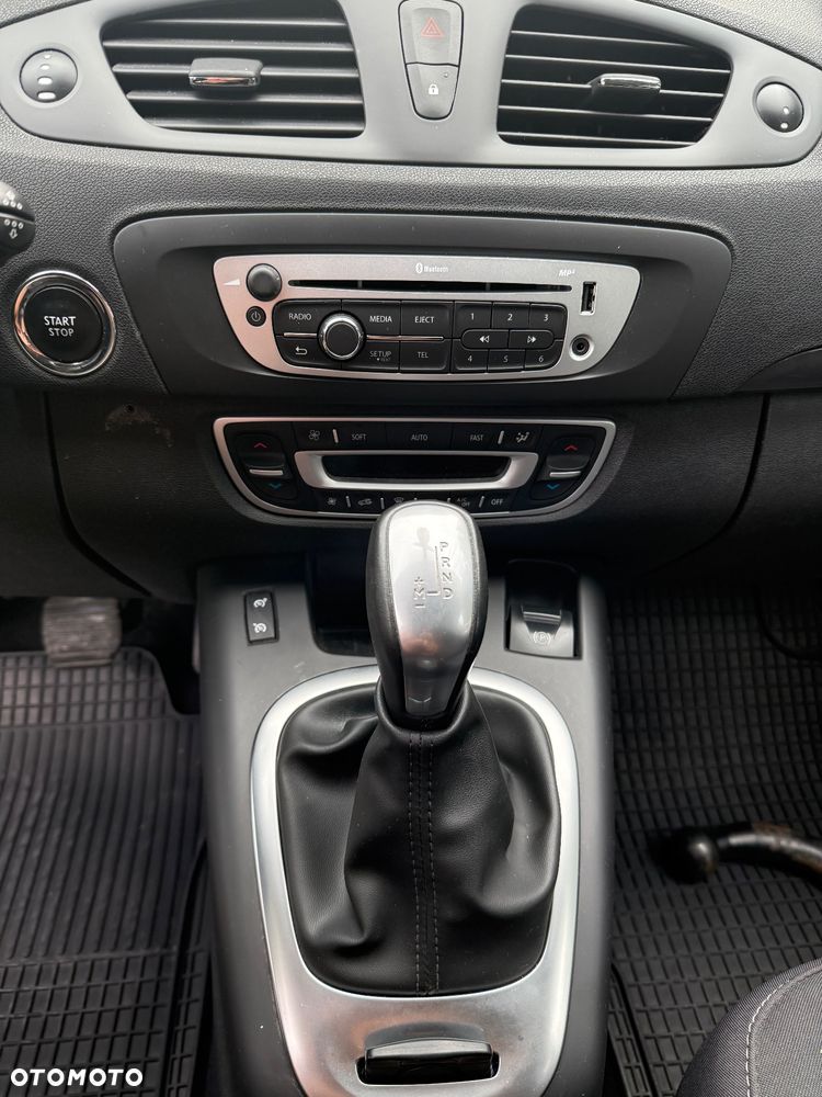 Renault Scenic 1.5 dCi Limited EDC - 8