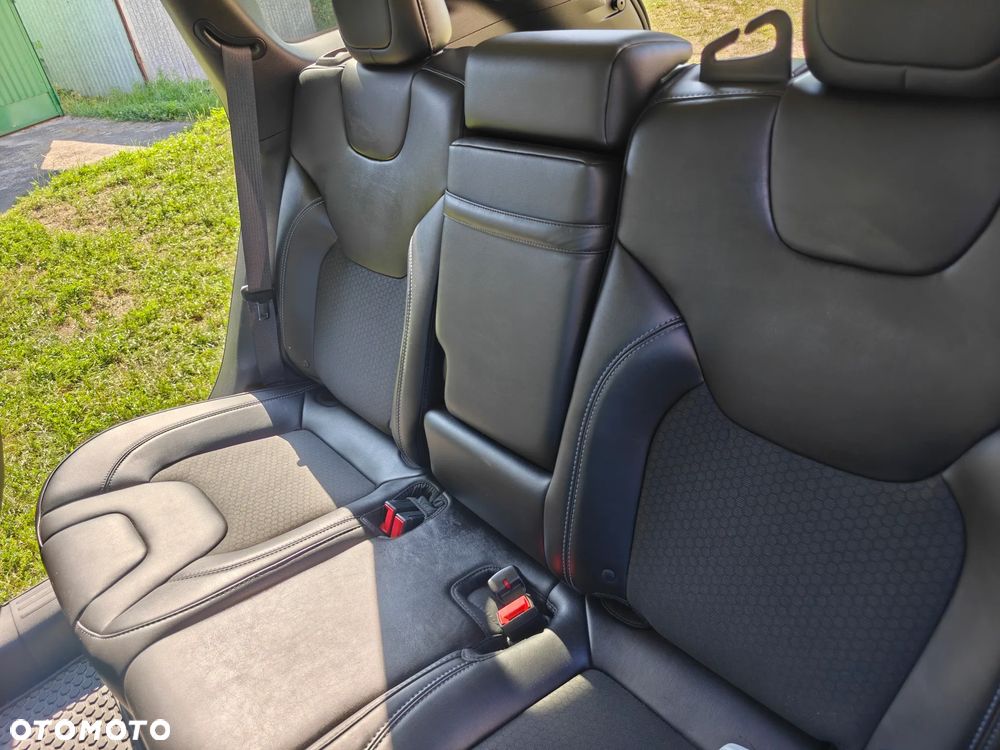 Jeep Cherokee - 7