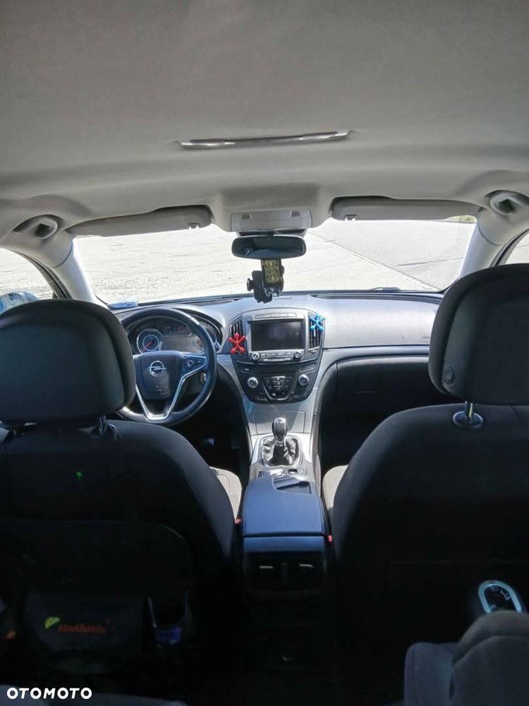Opel Insignia - 10
