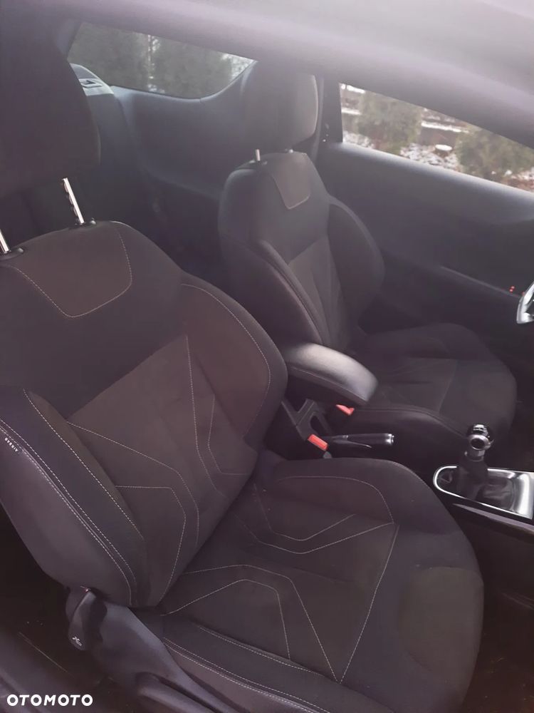 DS Automobiles DS 3 - 8