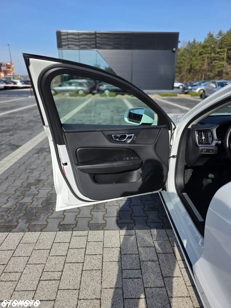 Volvo V60 B3 B Momentum Pro - 13