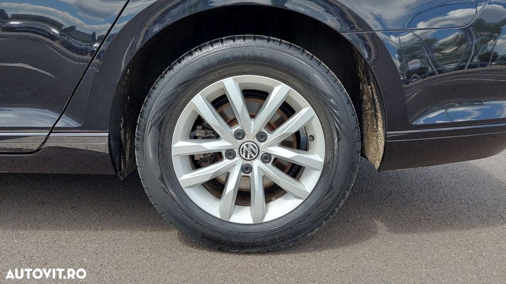 Volkswagen Passat 2.0 TDI Comfortline - 17