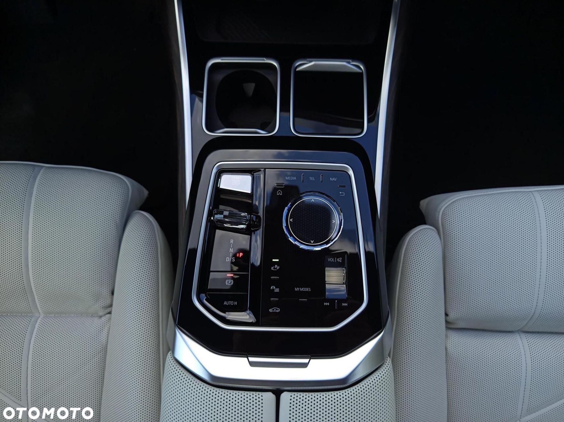 BMW Seria 7 - 16