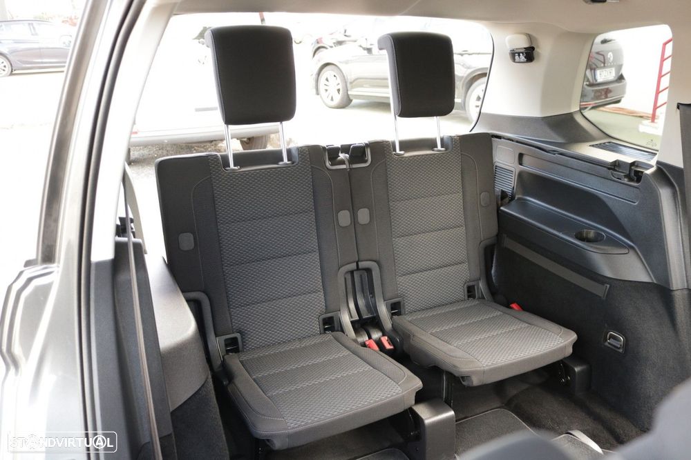 VW Touran 1.6 TDI Confortline DSG - 29