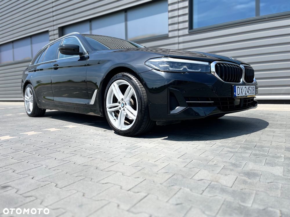 BMW Seria 5 520d xDrive - 2