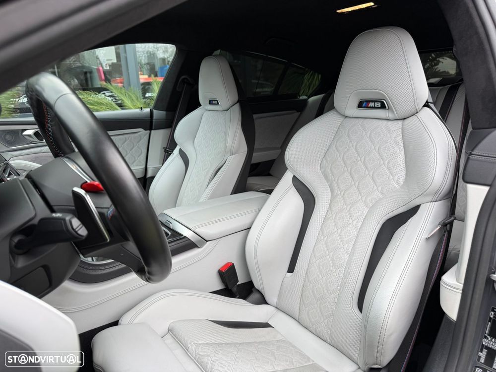 BMW M8 Competition - 19