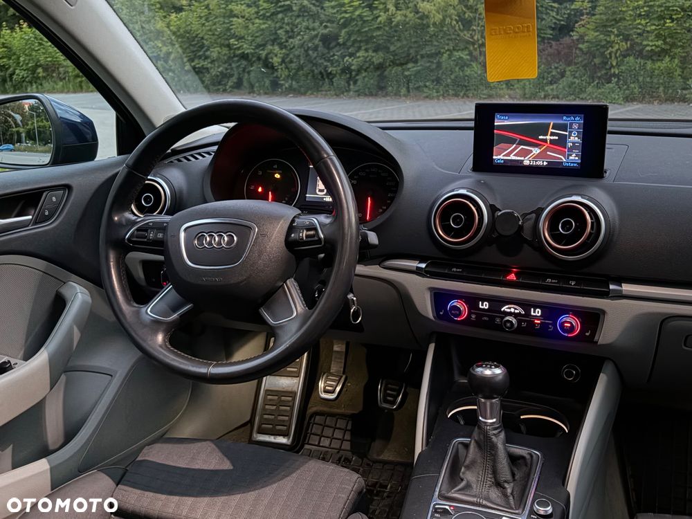 Audi A3 Limousine 1.6 TDI (clean diesel) S line Sportpaket - 8