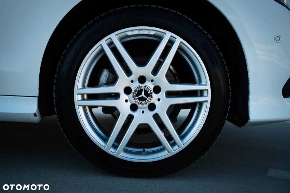 Mercedes-Benz Klasa E 220 BlueTEC BlueEFFICIENCY Edition 9G-TRONIC Avantgarde - 24
