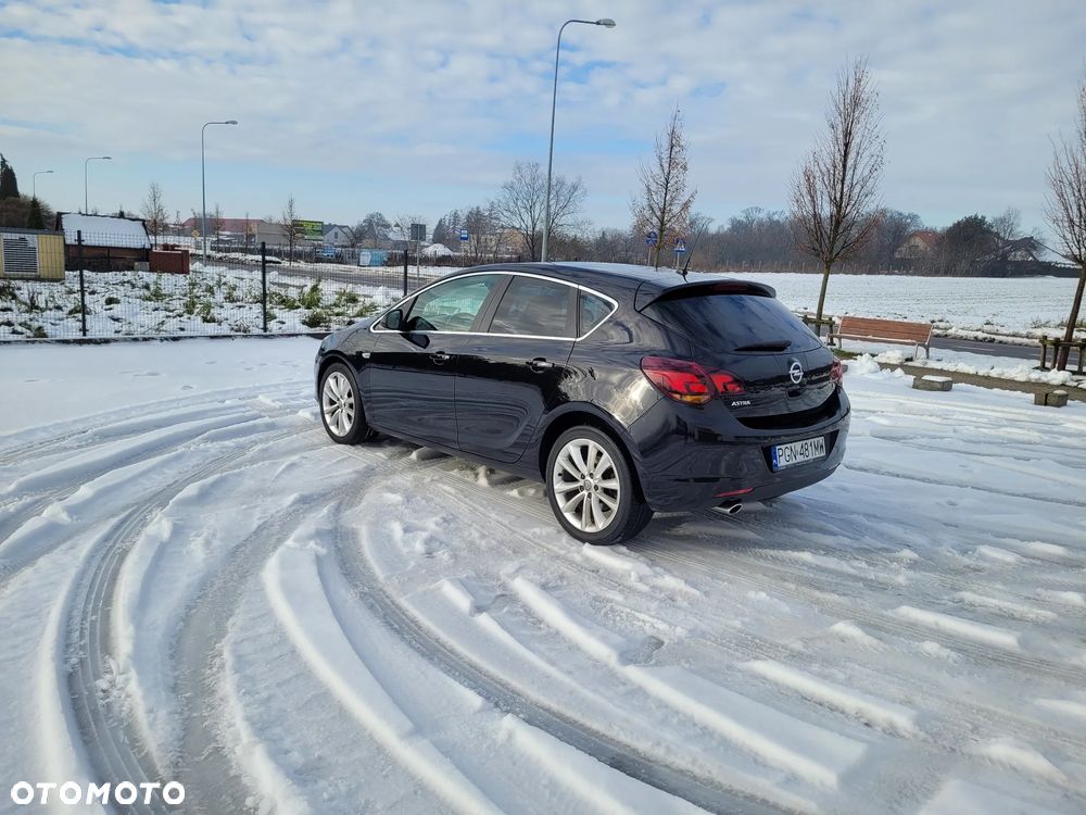 Opel Astra 1.6 Turbo Edition Sport - 3