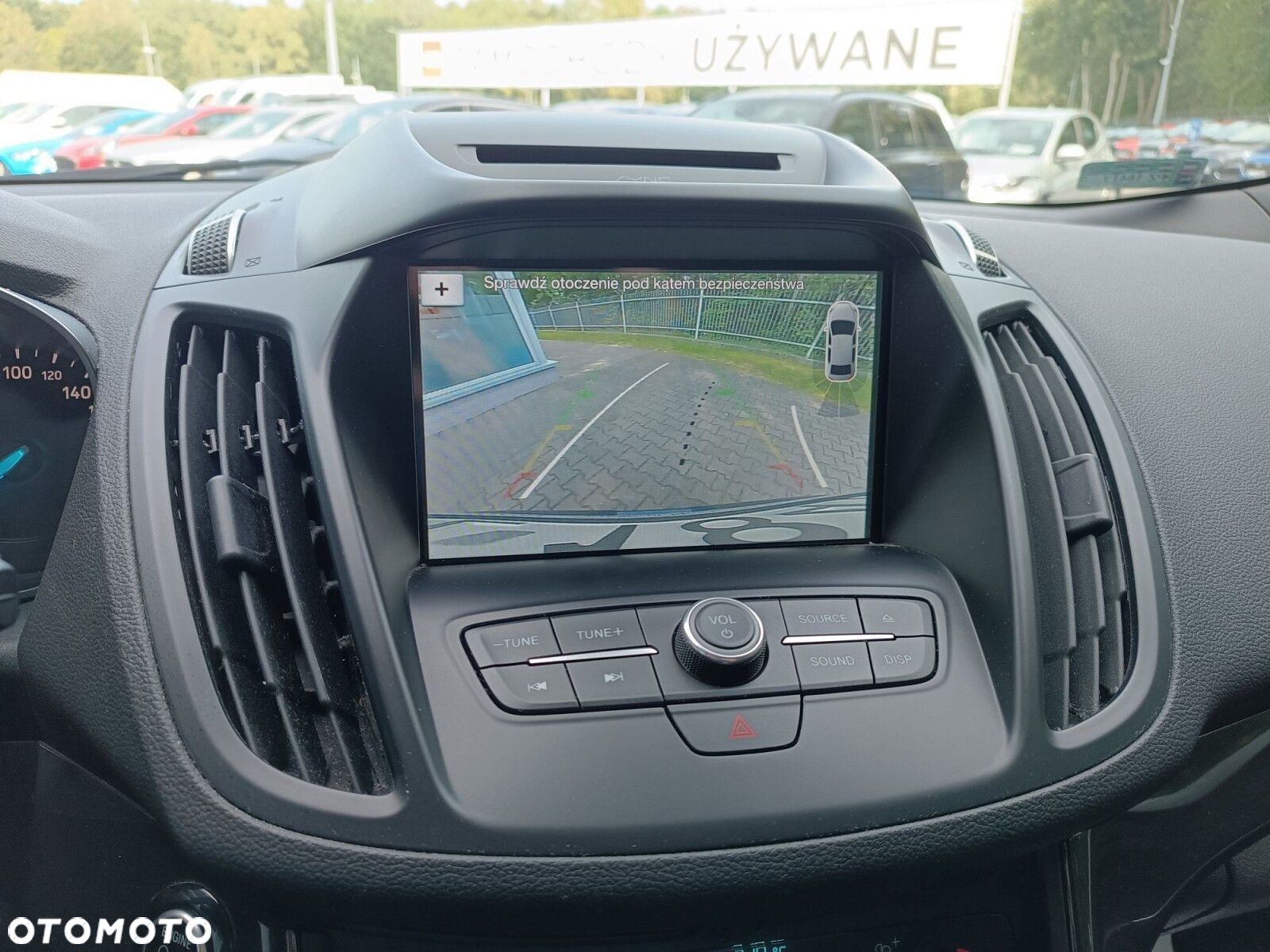 Ford Kuga - 25