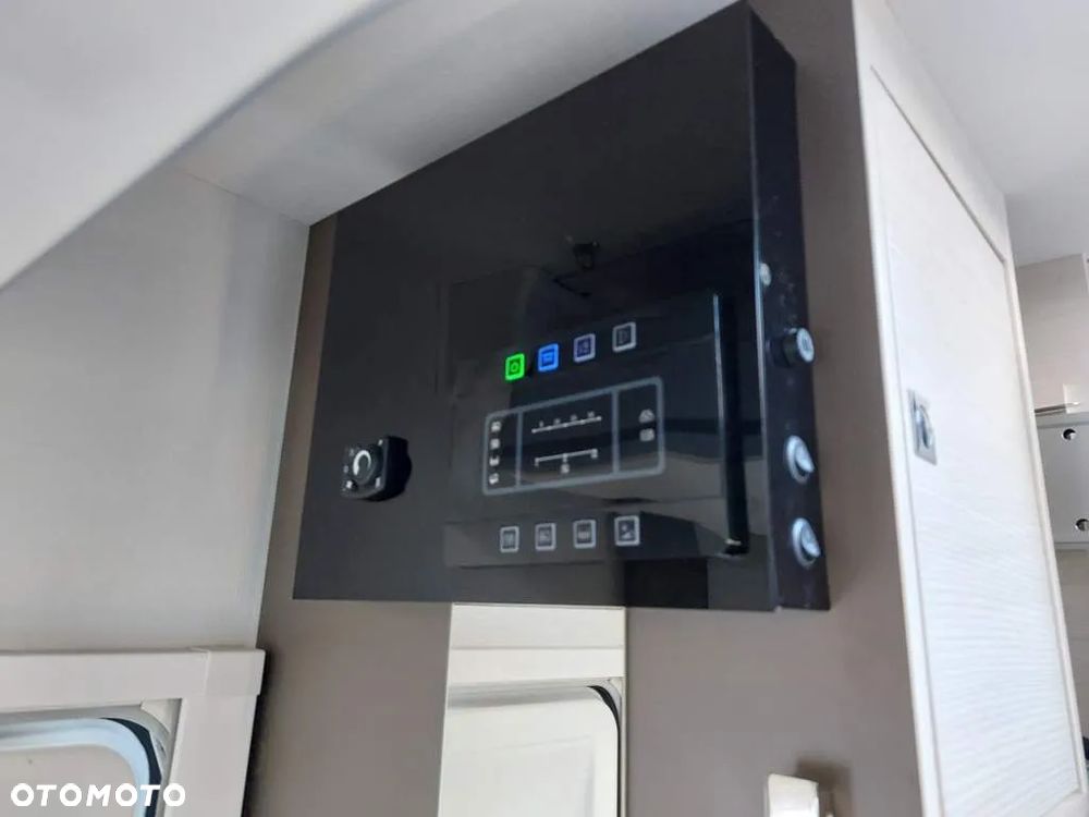 Ford ROLLER TEAM Kronos 5-Osobowy - 34