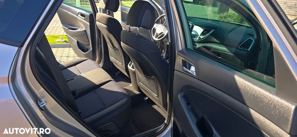 Hyundai Tucson 2.0 CRDI 4WD Style - 13