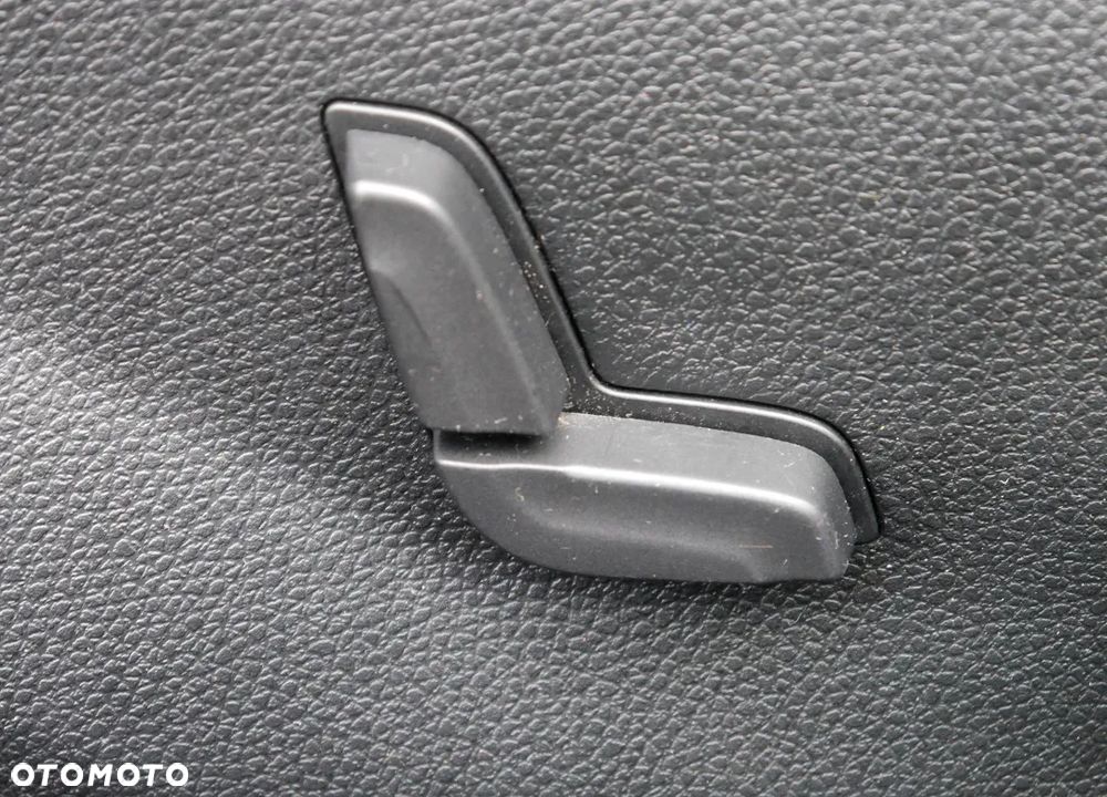 Mercedes-Benz Klasa C 180 Kompressor - 15