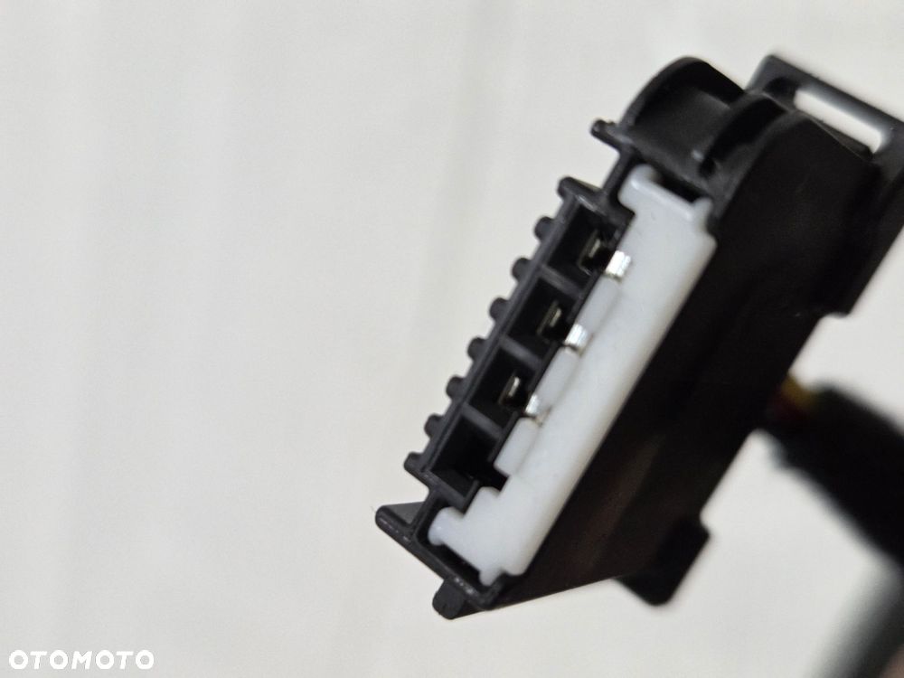 OPEL ZAFIRA C  LAMPA TYŁ PRAWA 13292359 LED - 9