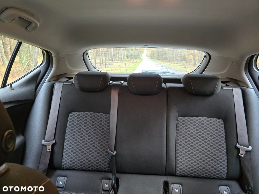 Opel Astra 1.4 Turbo Active - 22